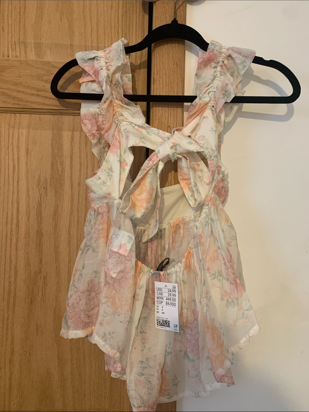 Divided Floral Ruffled Tie-Back Tank - Picture 4 of 5